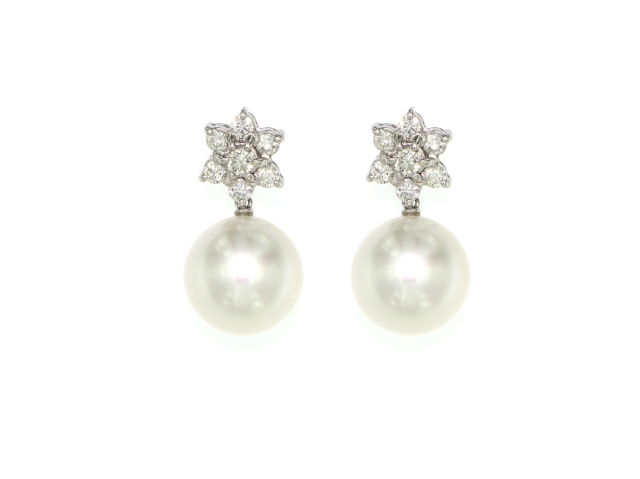 Orecchini con perle australiane 12 mm su oro bianco con diamanti 0.90 ct