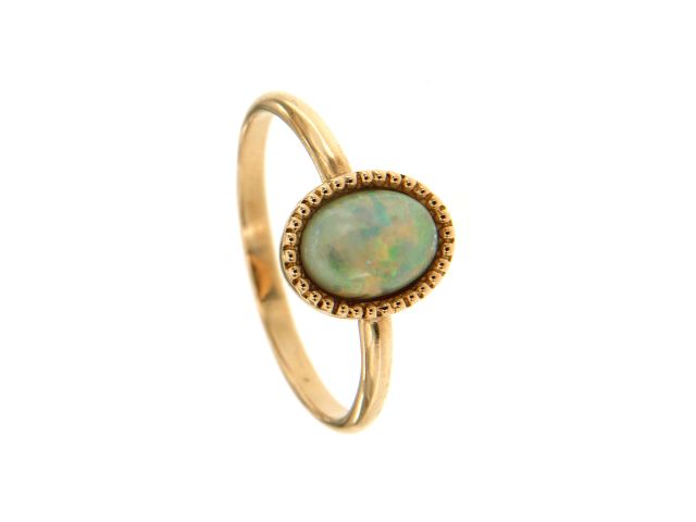 Ring Rotgold 750 mit Opal (Australien)